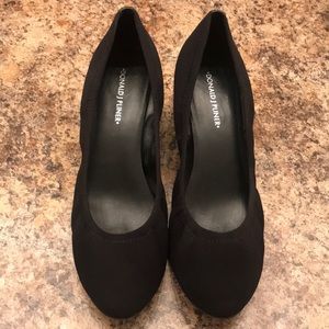 Donald Pliner size 11 Black YYY2 Pump